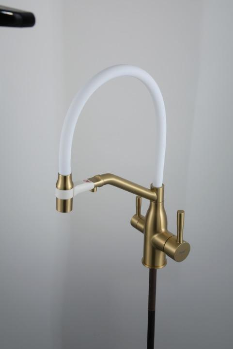 Смеситель Frap для кухни F4398-3 с подключением фильтра питьевой воды Сатин золотой. Белый излив